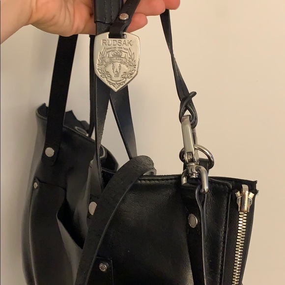 Reversible black leather Rudsak bag - Picture 5 of 10